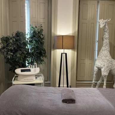 Vente - Esthétique - Institut de beauté - Service à la personne - Lyon 2ème (69002)-photo-1