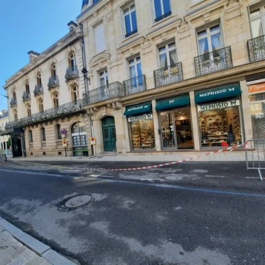 Vente - Chaussures - Vannes (56000)-photo-2