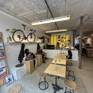 Vente - Café - Cycles - Habillement - Paris 11ème (75011)-photo-3