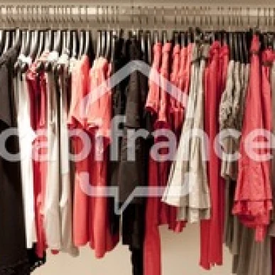 Vente - Habillement - Saint-Jean-de-Maurienne (73300)-photo-1