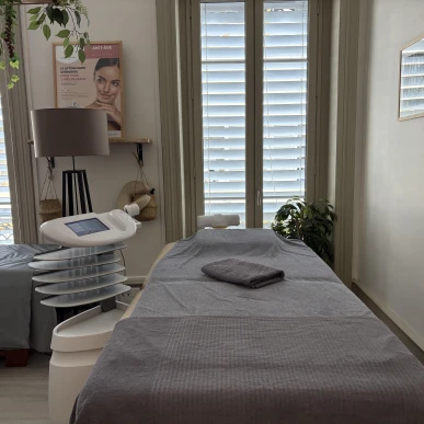 Vente - Esthétique - Institut de beauté - Service à la personne - Lyon 2ème (69002)-photo-2